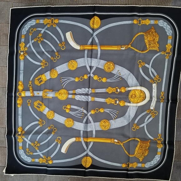 Hermes vintage scarf new with tags - Picture 3 of 6